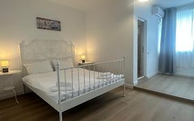 Vila Dvg Tineret